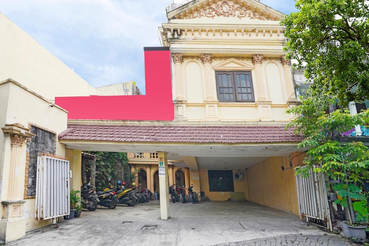 Oyo 91390 Kost Grand Royal Elite Hotel Surabaya Bagian luar foto