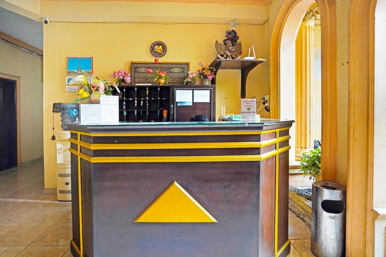 Oyo 91390 Kost Grand Royal Elite Hotel Surabaya Bagian luar foto