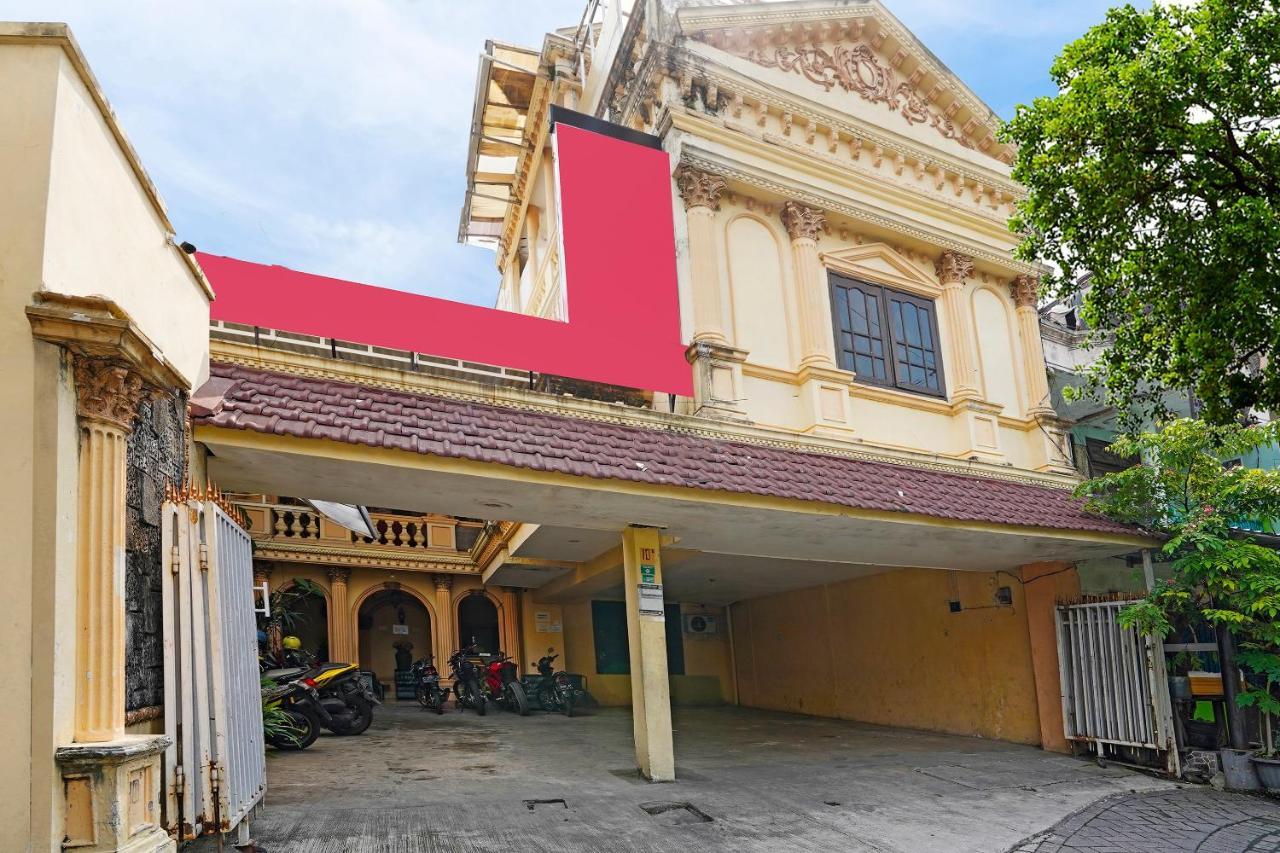 Oyo 91390 Kost Grand Royal Elite Hotel Surabaya Bagian luar foto